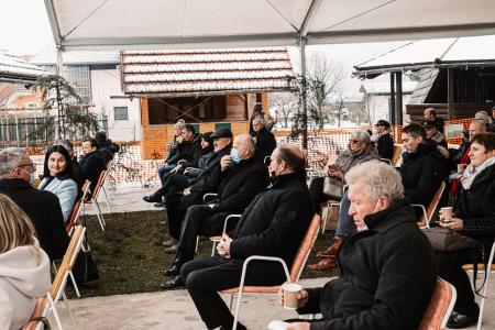 Dogodek - 130 Let -75